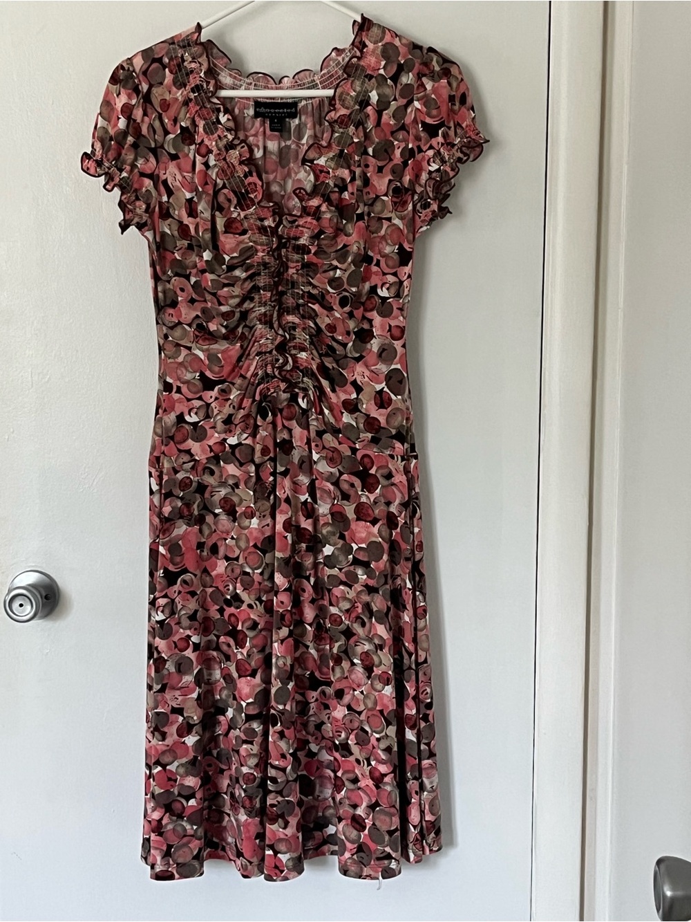 Connected Apparel Pink & Brown Floral Ruched V-Neck Dress - Picture 3 of 12
